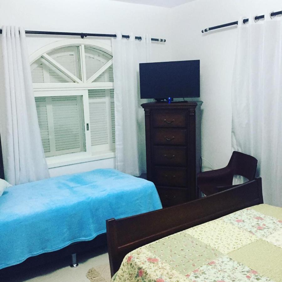 Casa Gramado Vista para o Vale - Parte Térrea -andar inteiro- Não Compartilhado Vila Exterior foto