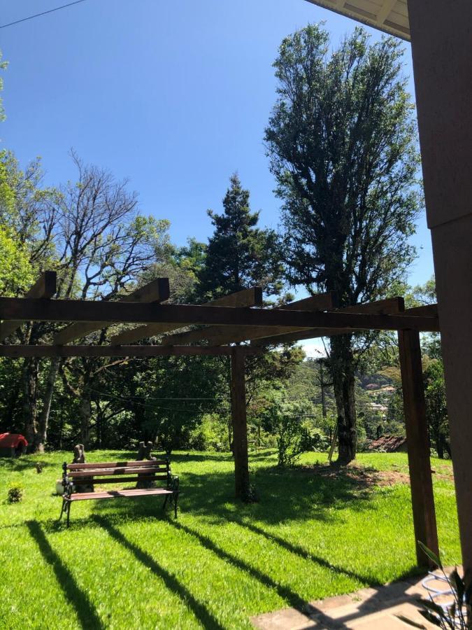 Casa Gramado Vista para o Vale - Parte Térrea -andar inteiro- Não Compartilhado Vila Exterior foto